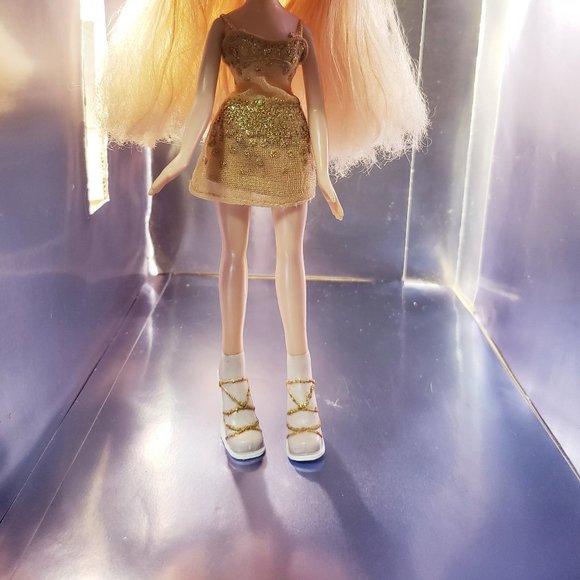 Bratt Doll Original Cloe - Picture 2 of 3